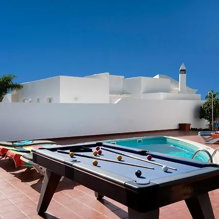 Rosa Mojones Tres By Plus Villa Puerto del Carmen (Lanzarote)